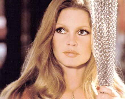 Brigitte Bardot - Blonde